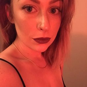 Meet your Posher, Nina